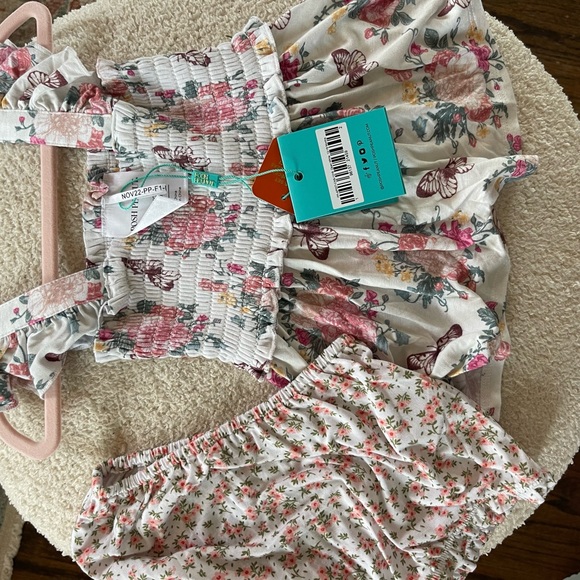 SOLD - Picture 2 of 7